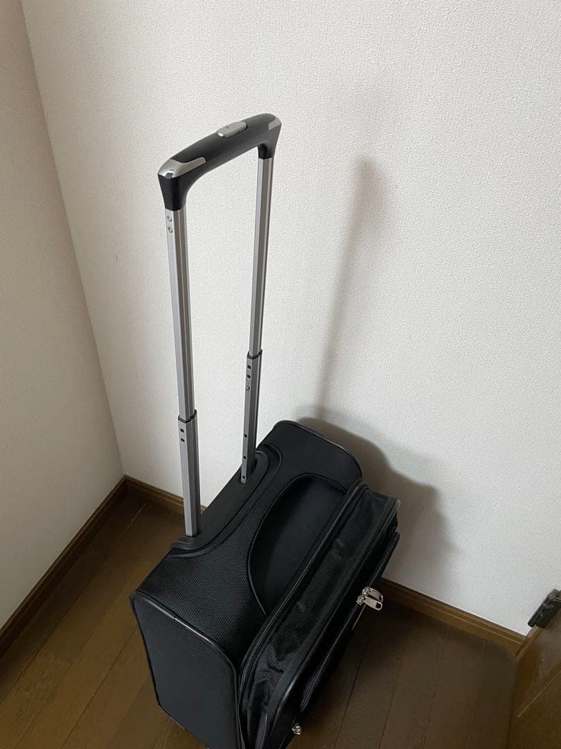 Samsonite ブラック キャリーケース　サムソナイト