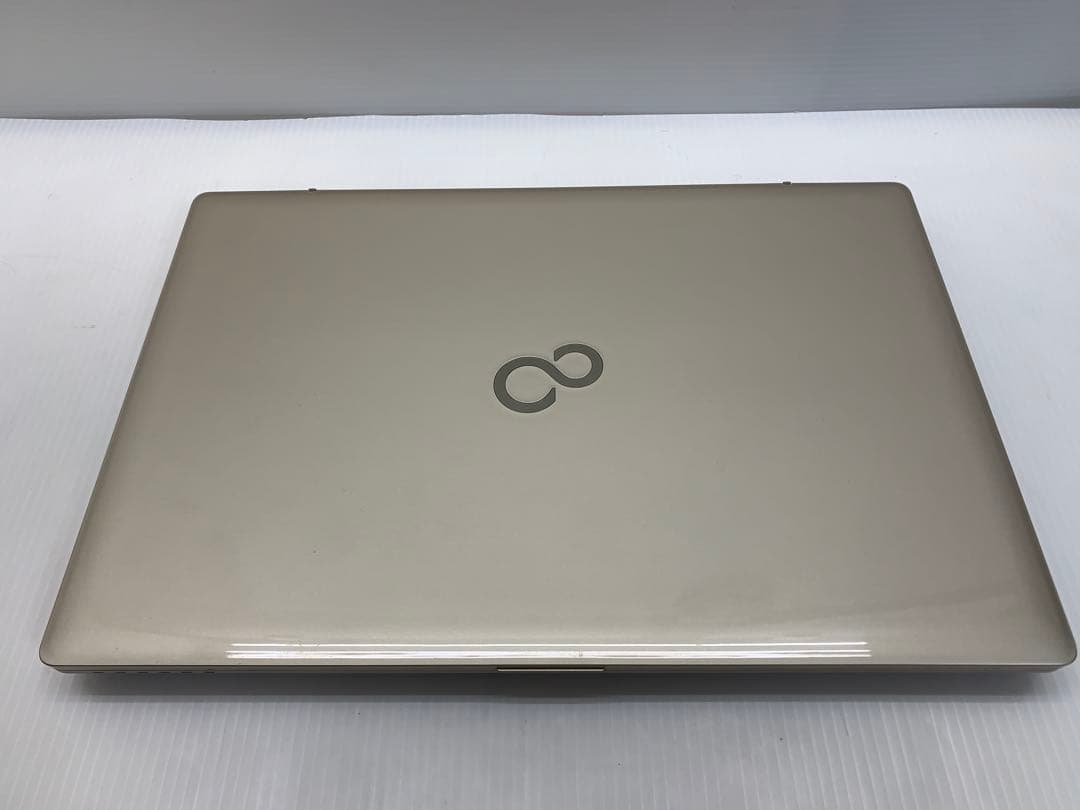 富士通ノートパソコン Windows 11 office 付き