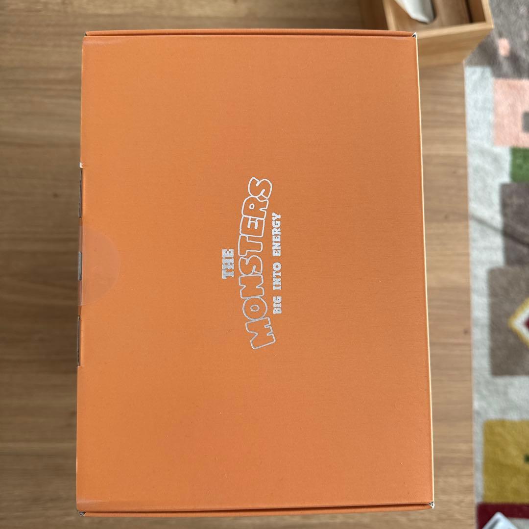 ラブブBig into Energy ROCK THE UNIVERSE 未開封