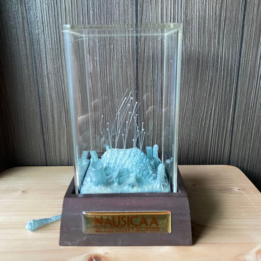 スタジオジブリ風の谷のナウシカ腐海のオウムと胞子アクアプラント