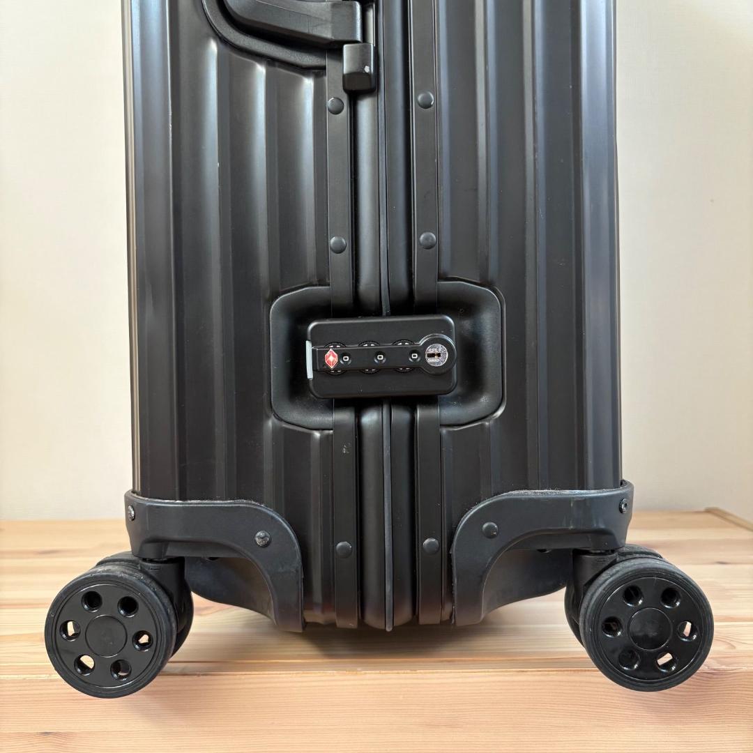 付属品付き　RIMOWA TOPAS STEALTH 84L キャリーケース