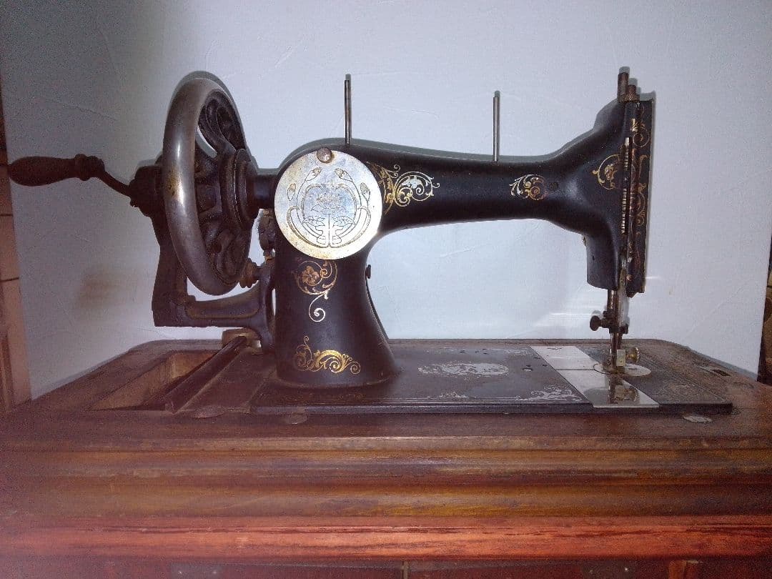 希少 ドイツ GRITZNER グリッツナー手回しミシン アンティーク ミシン