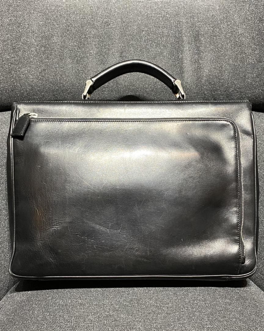 PRADA ビジネスバッグ ブリーフケース オールレザー　黒