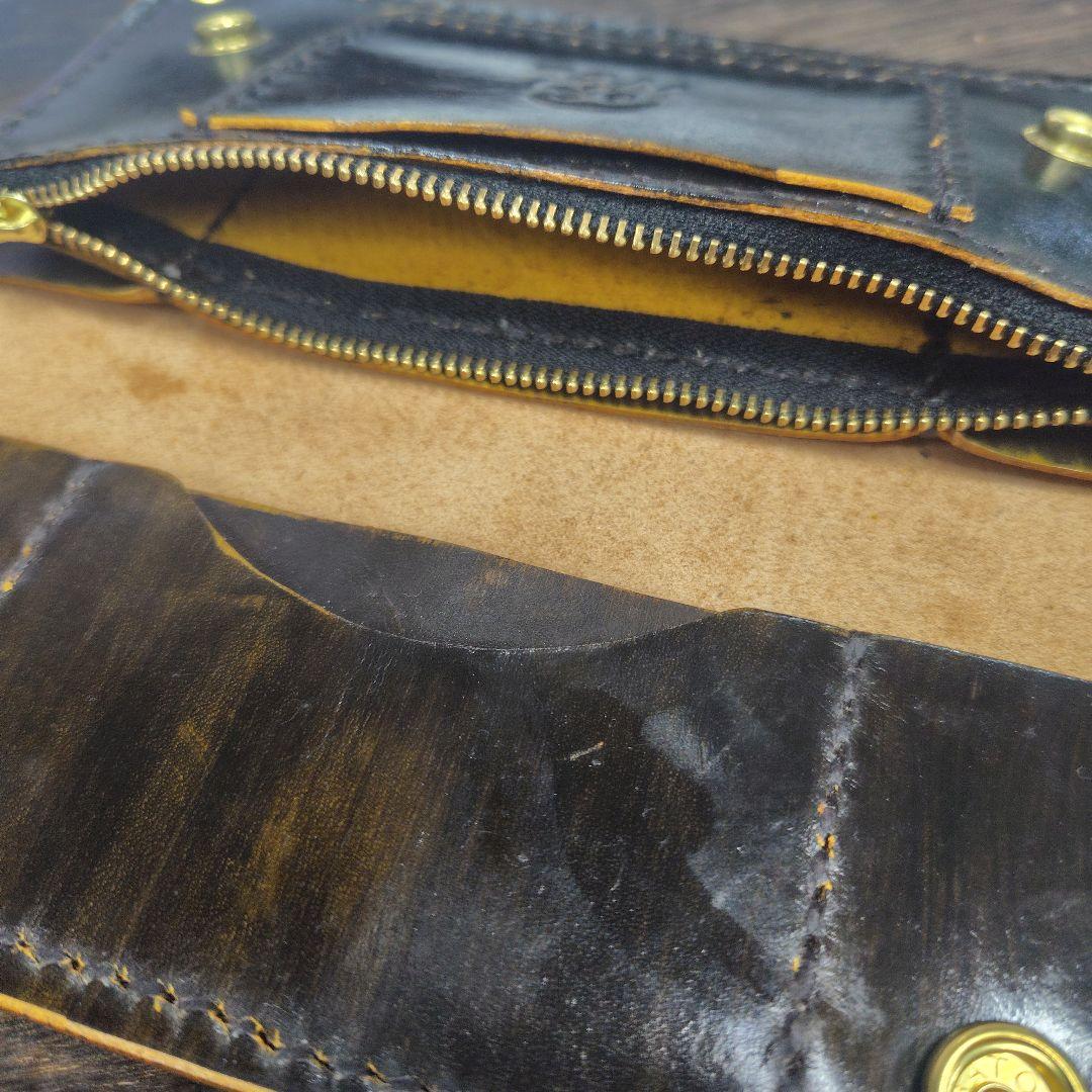 トラッカーウォレット ロング 手染め 黒っぽい焦げ茶