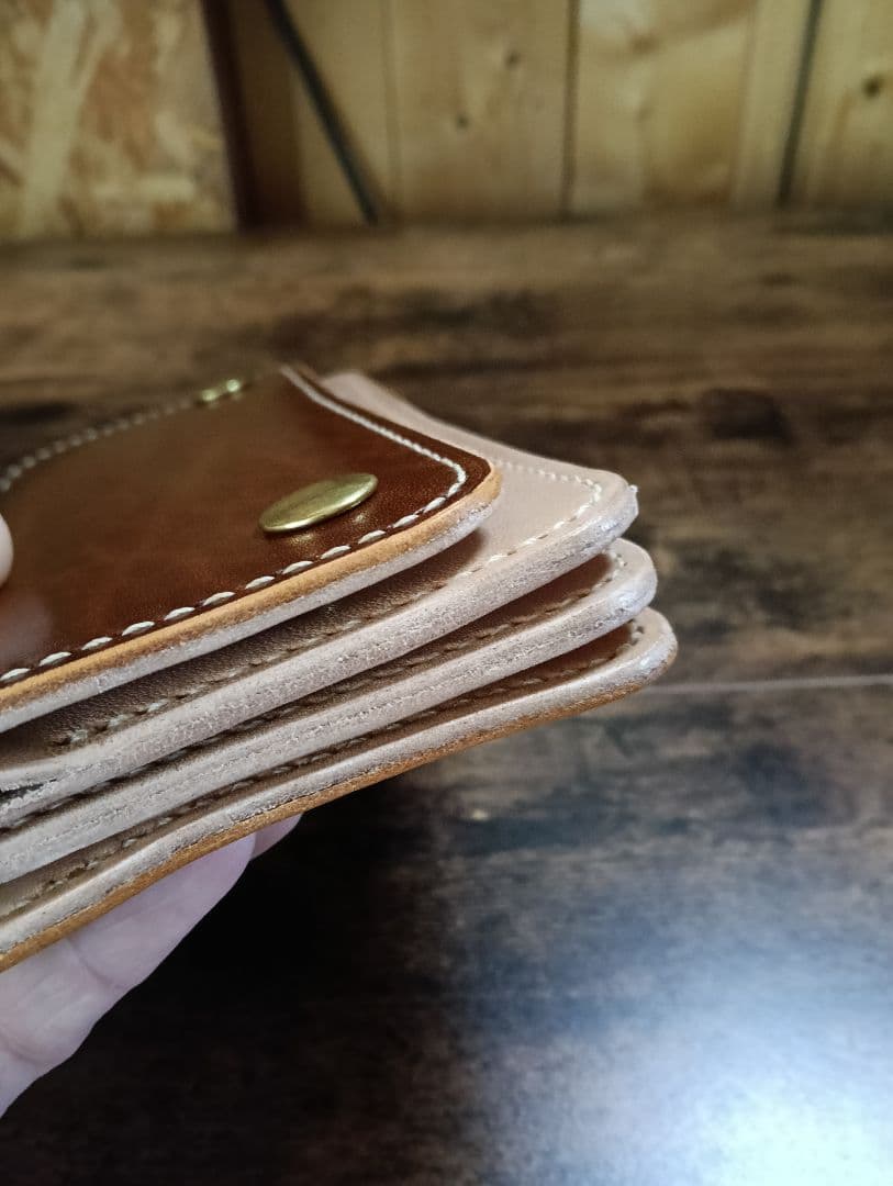 tracker wallet　Btype