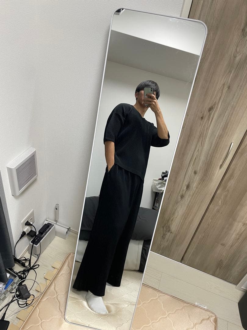 プリーツTシャツ　五分袖　オムプリッセイッセイミヤケ　サイズ2 黒