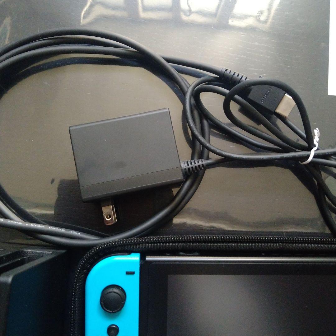 Nintendo Switch 本体、 ケース付き