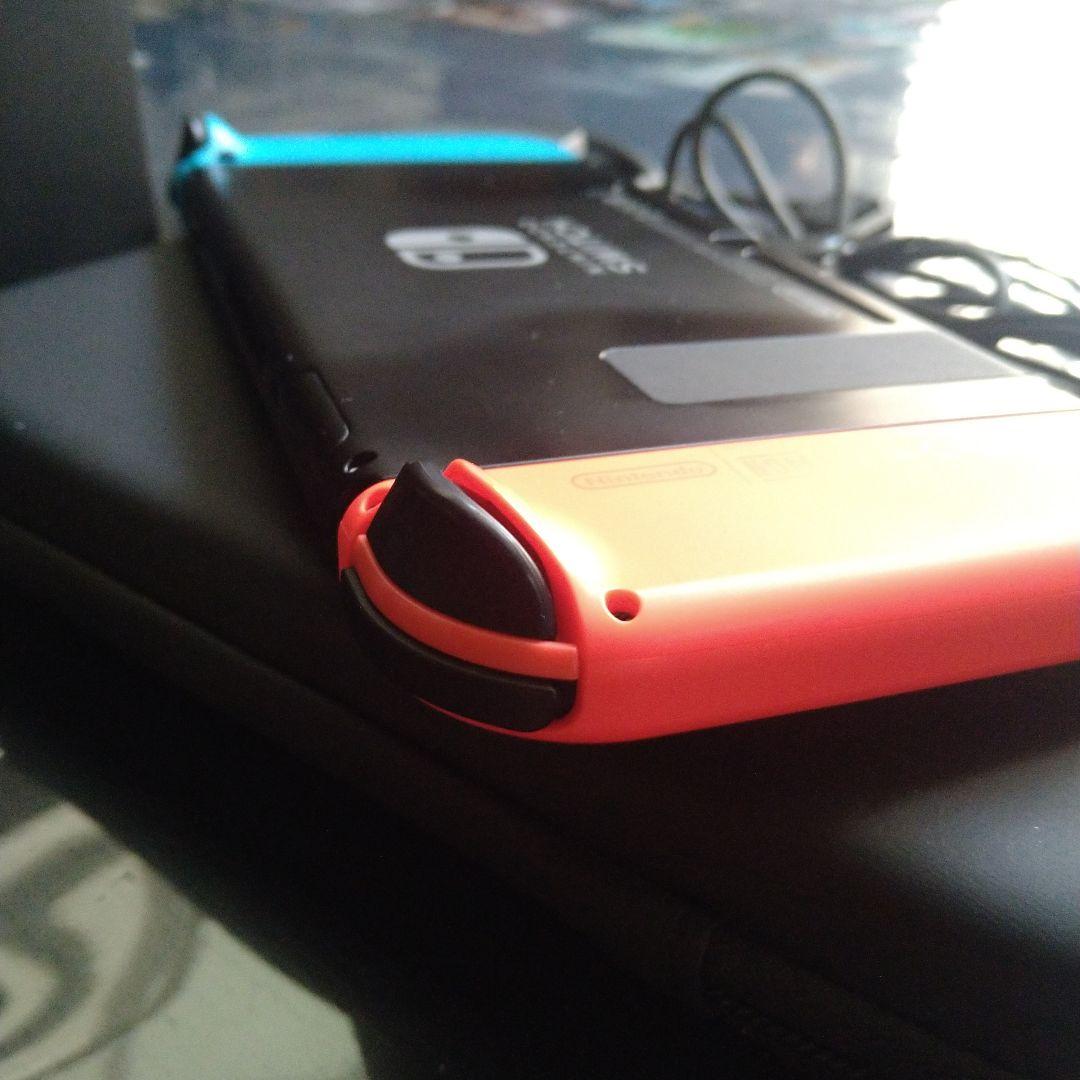 Nintendo Switch 本体、 ケース付き