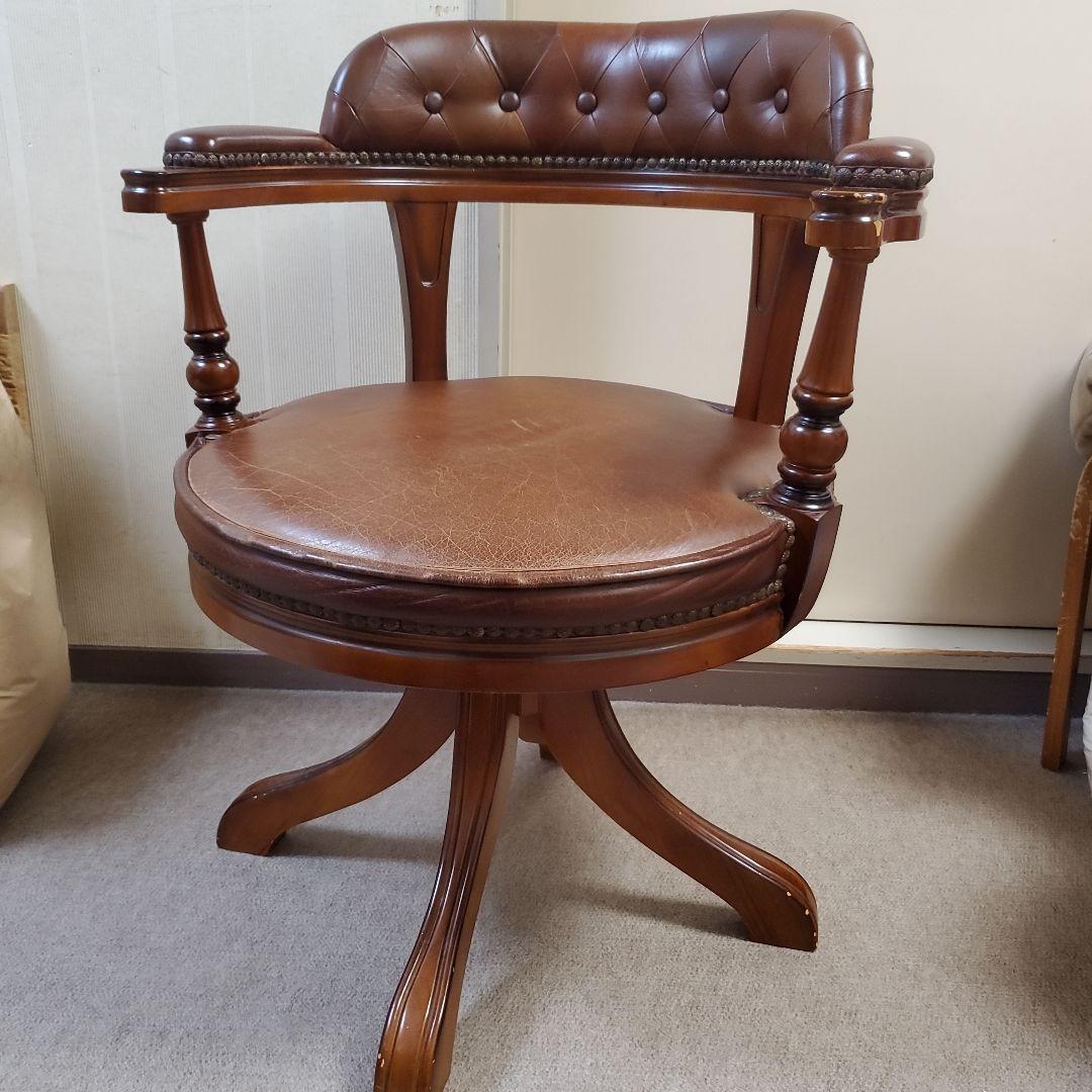 大幅値下げ！【稀少】イタリア製　アンティークチェア　回転式