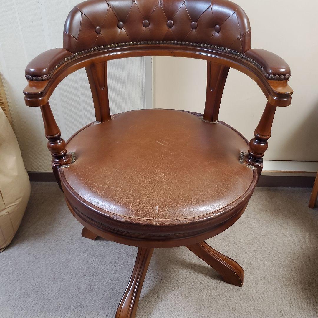 大幅値下げ！【稀少】イタリア製　アンティークチェア　回転式