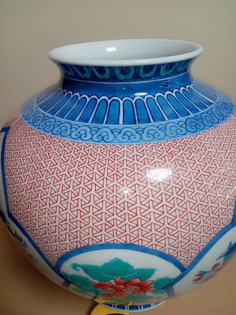 色鍋島桃絵松右衛門の作品です写真１７枚です