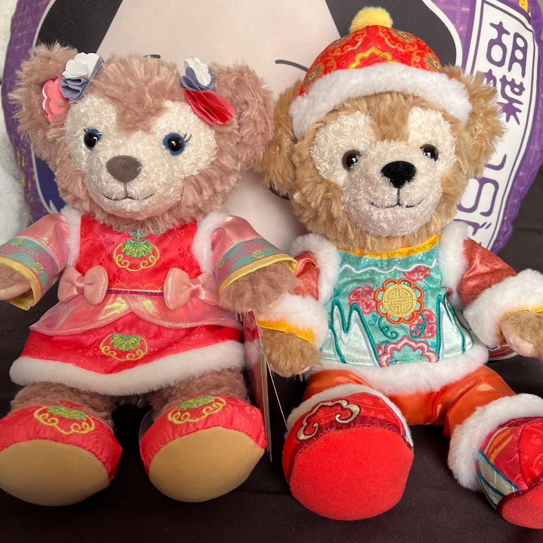 香港ディズニー　旧正月　ぬいぐるみ　SS 2体セット　ダッフィー シェリーメイ