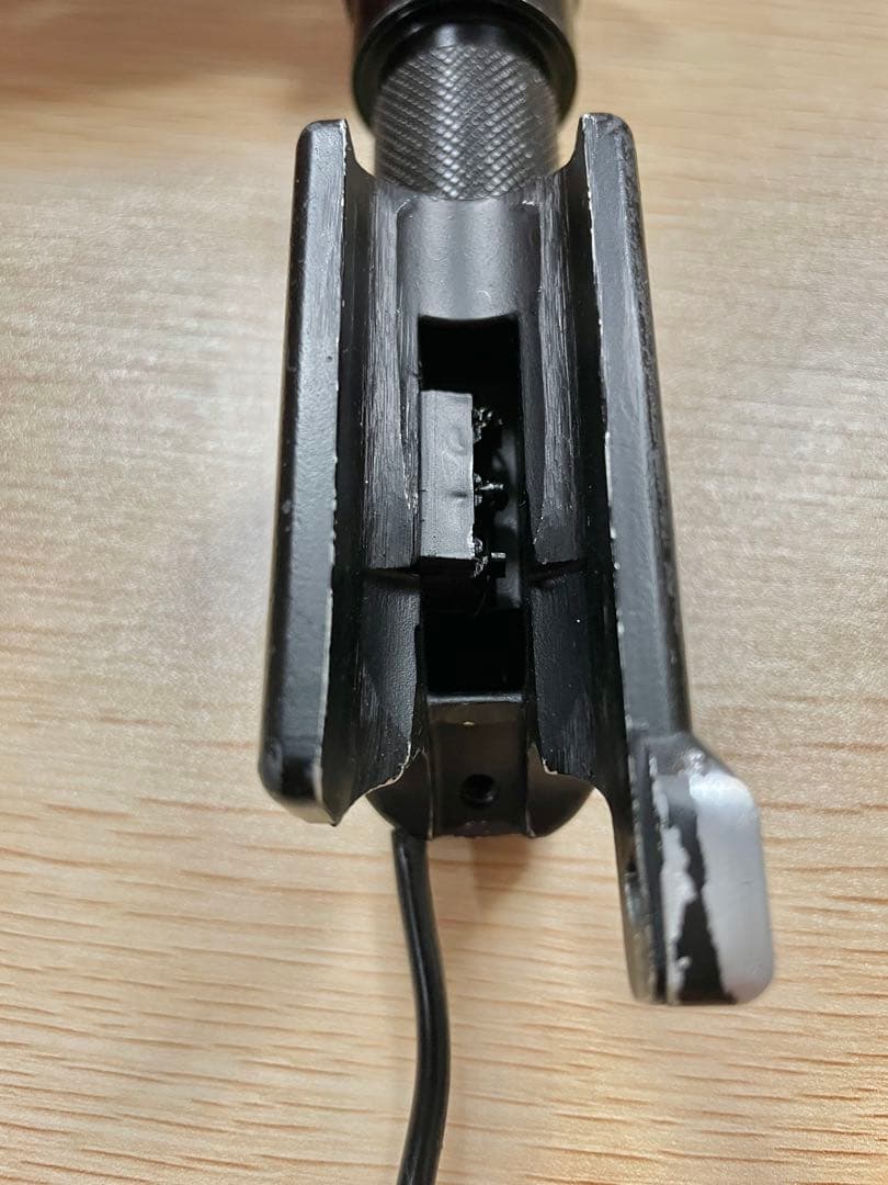 超値下！レーザープロダクツ（シュアファイア）ウェポンライト610R ガバメント用