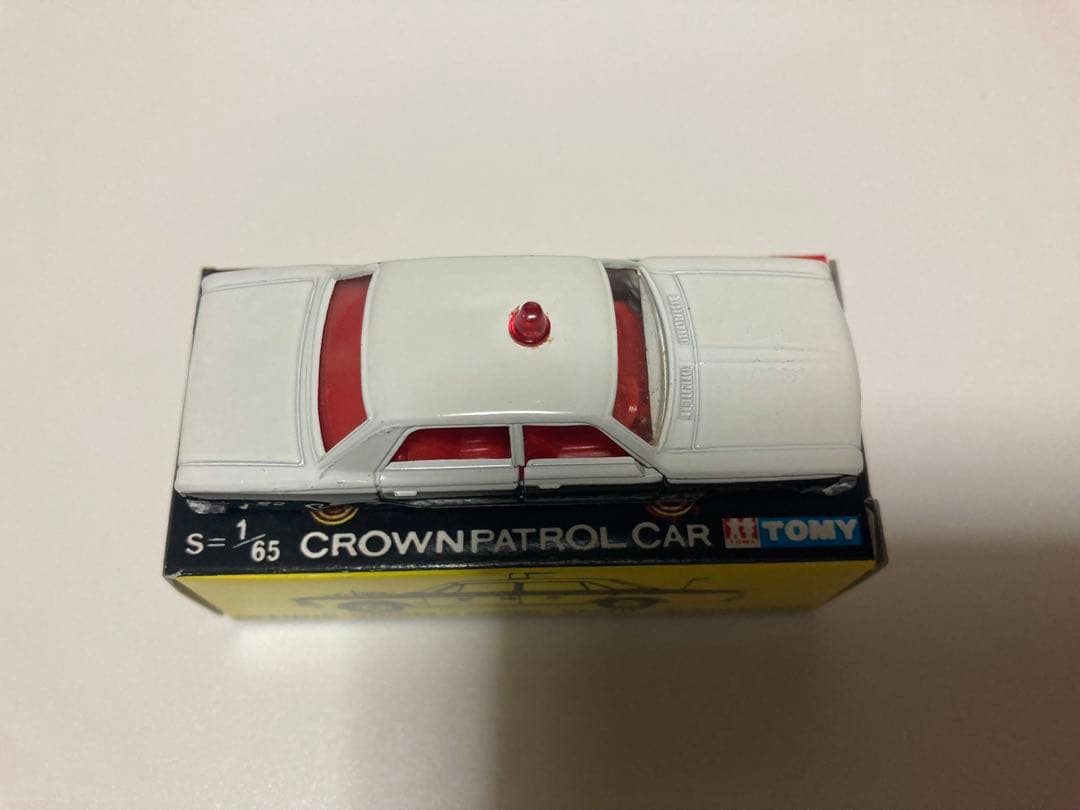 トミカ　日本製　クラウン　パトロールカー　1Aホイール　赤色灯Bタイプ　シール付