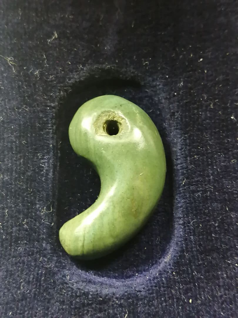 ★超貴重　古墳期『出雲石勾玉』出土品。本物。本物の古代勾玉です。