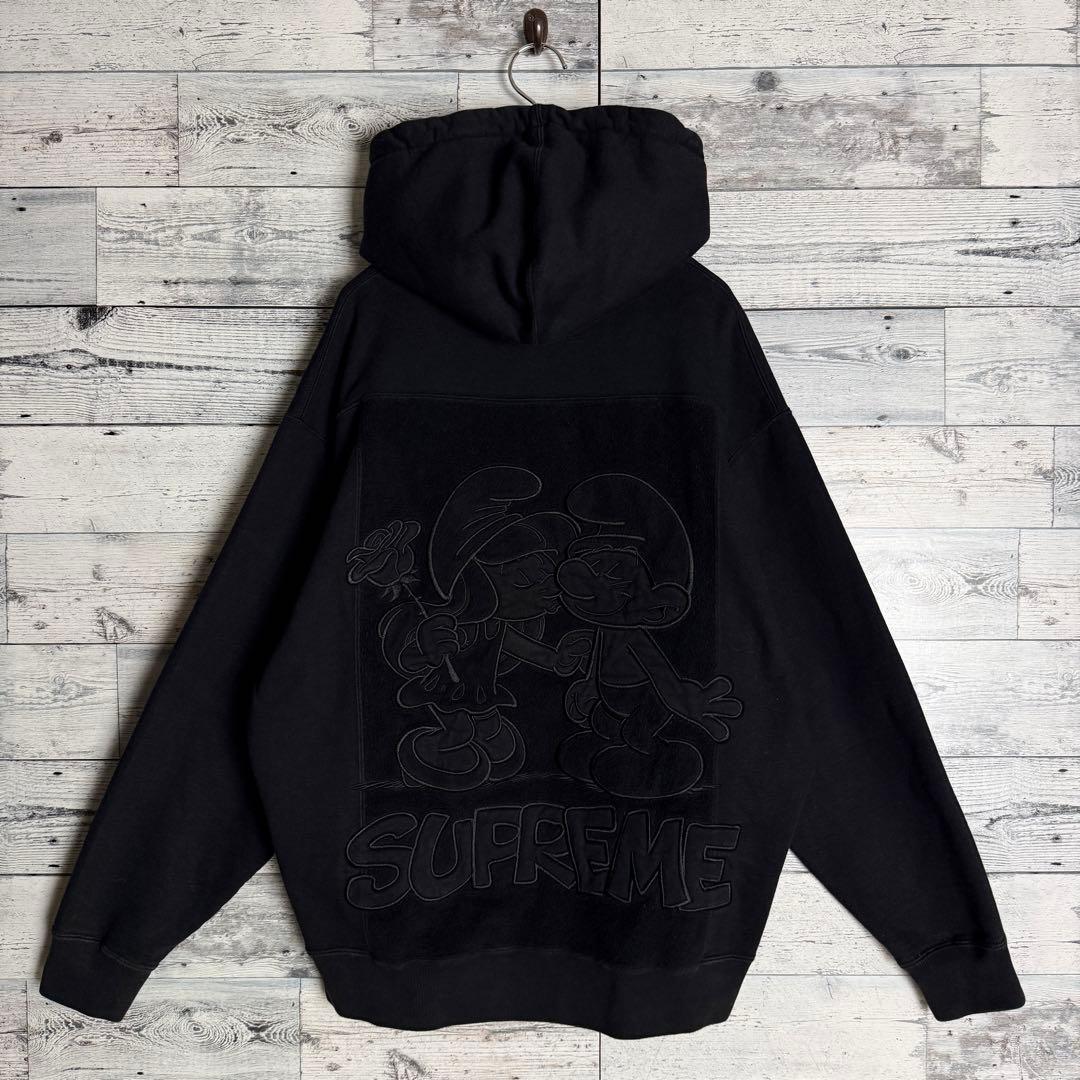 【希少コラボ】シュプリーム×スマーフ☆ 背面ビッグ刺繍ロゴ入りパーカー.