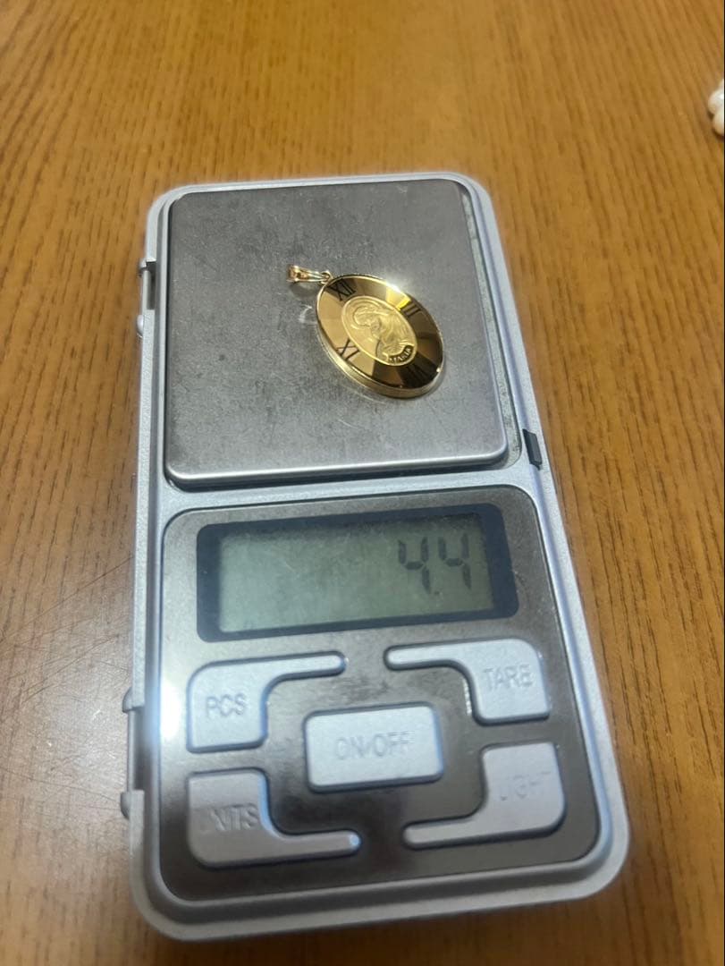 18KとK241つのペンダント