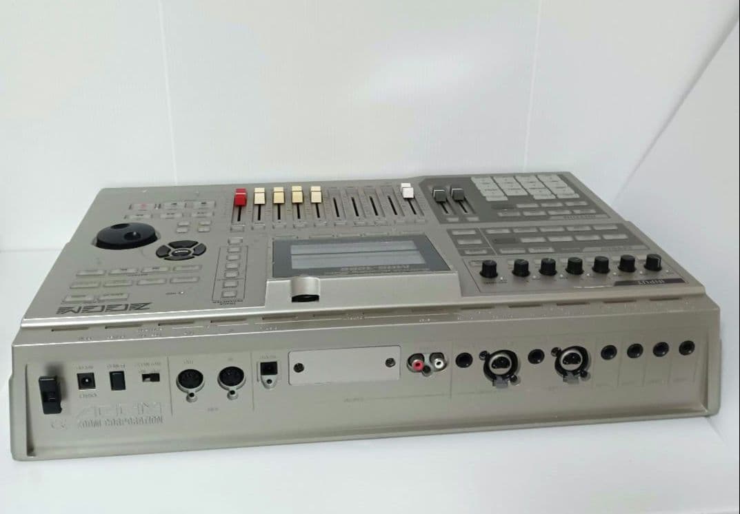 通電確認　Zoom MRS-1266 マルチトラックレコーダー ズーム