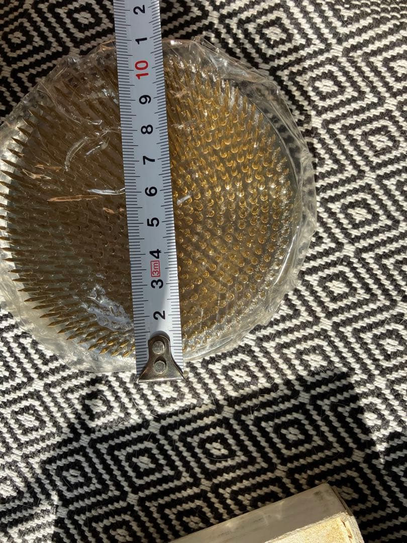 美品 水色の陶器製 花器 と 丸大形 高級剣山は新品未使用　ワレモノ発送致します