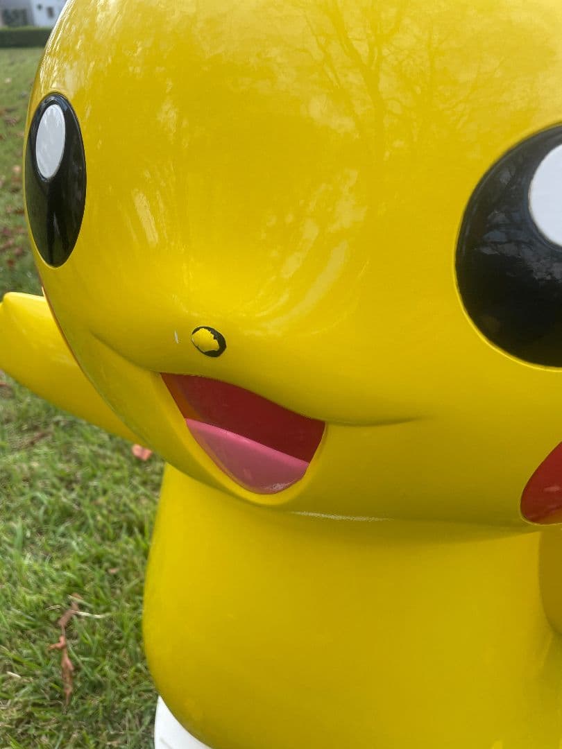 ピカチュウ フィギュア