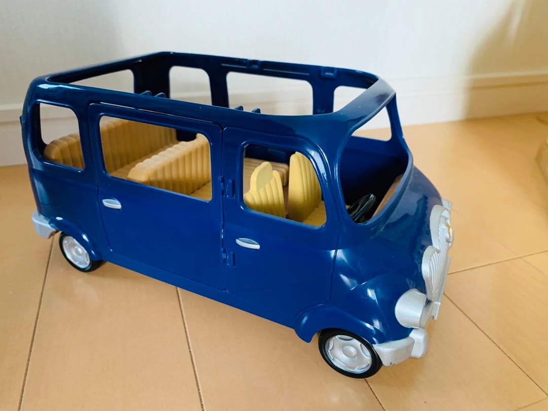 シルバニアファミリー　あかりの灯る大きなお家と家具セット