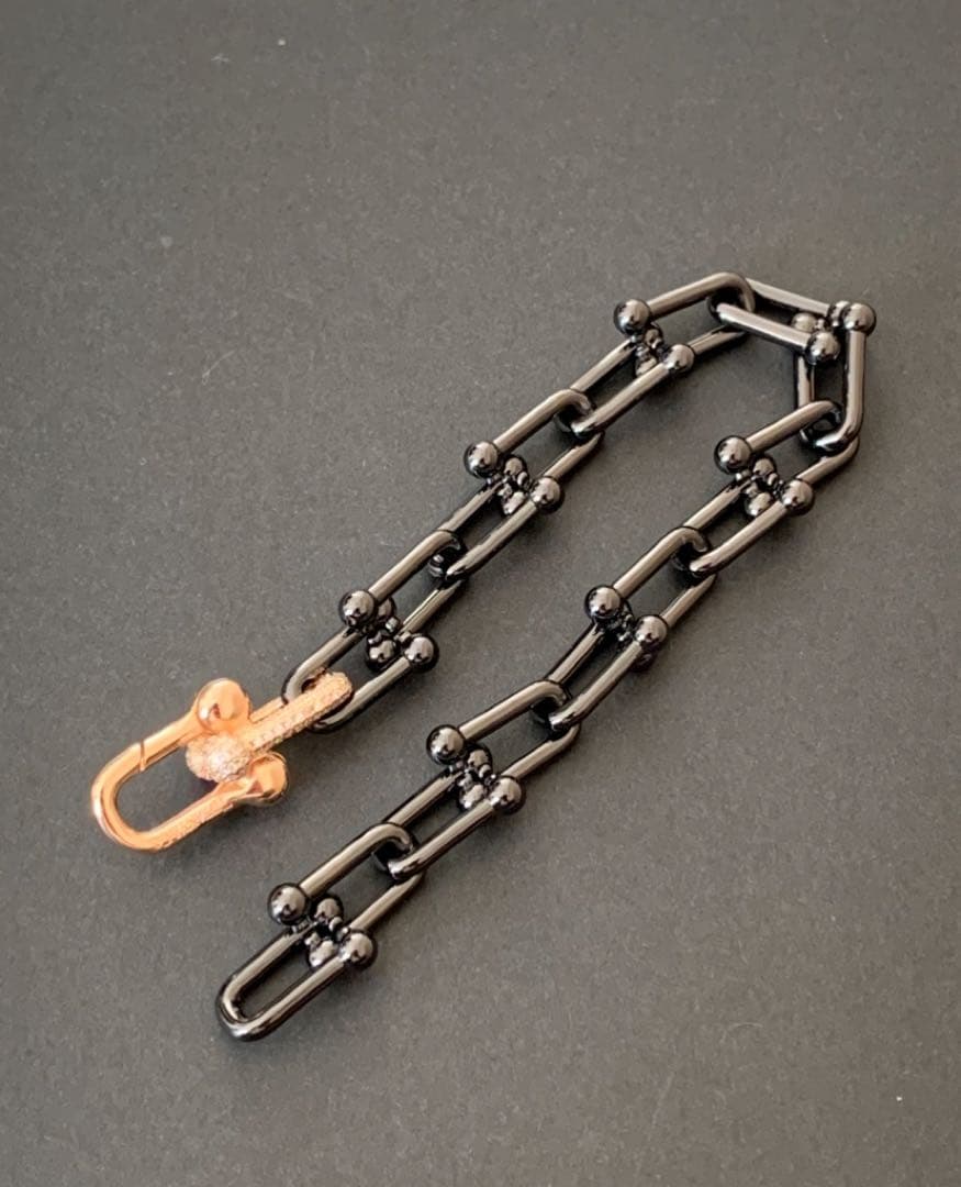 山田涼介着用モデル　ハードウェア　ダイヤ　ブレスレット