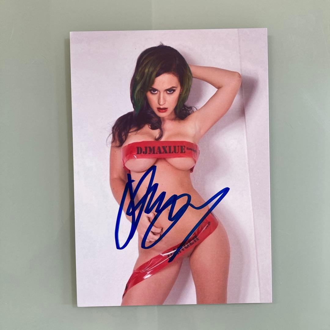 ケイティ・ペリー直筆サイン入り2Lサイズ写真…Katy Perry…