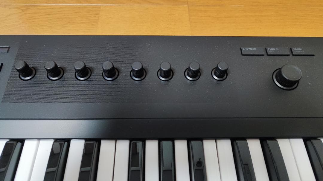 【極美品】KOMPLETE KONTROL A61 トランスファーID発行済