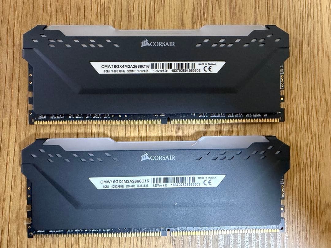 【DDR4】Corsair Vengeance LPX PRO メモリ【中古】