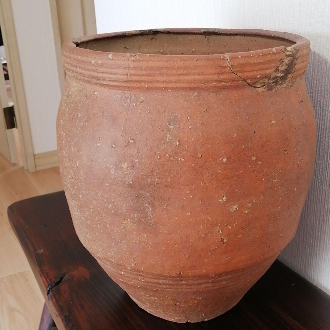 ㉛古信楽の壺　壺は景色　古信楽独特の土肌。　壺