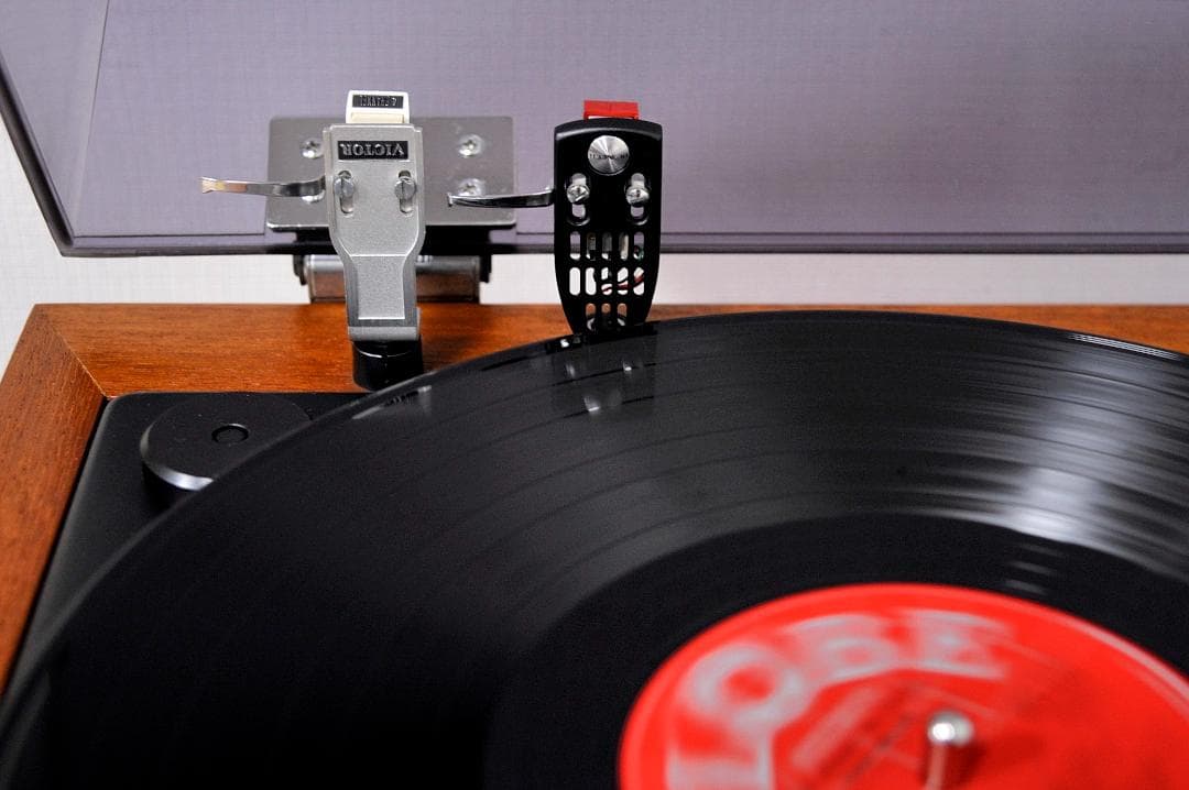 ★レコード体験！～70年代のビクター製プレーヤー♪