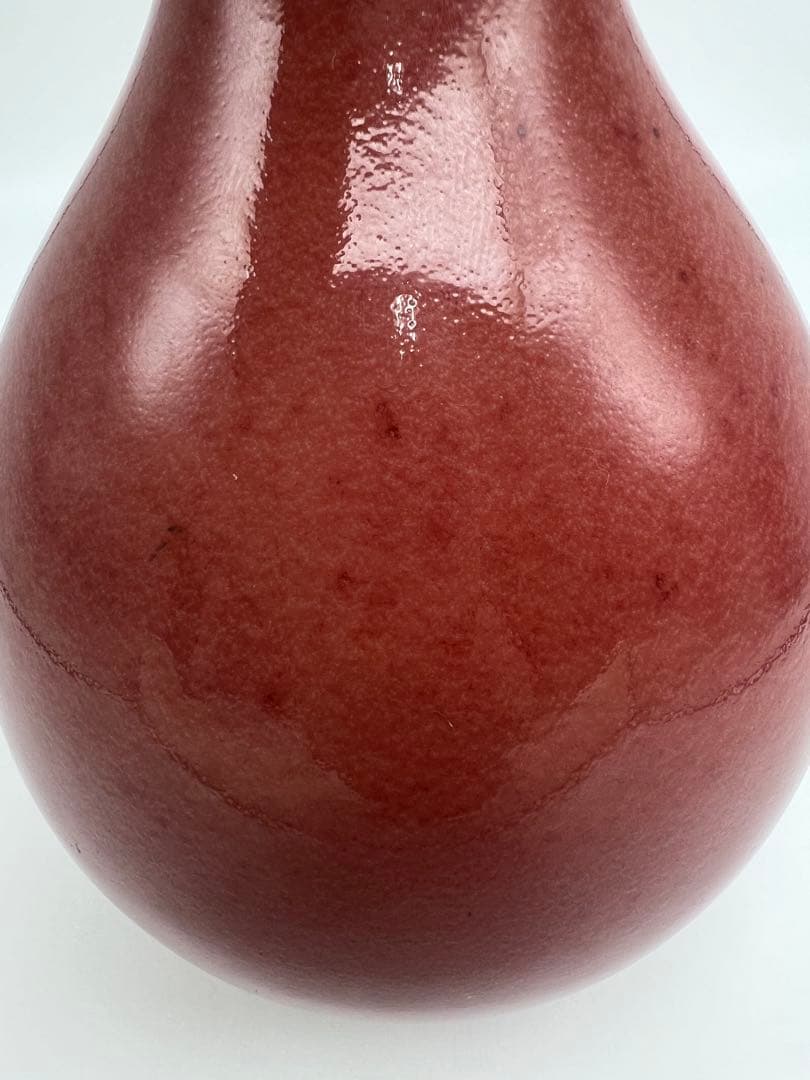 中国清朝　乾隆年製紅釉長頸瓶骨董　唐物　アンティーク　古美術品　骨董　江戸　青磁