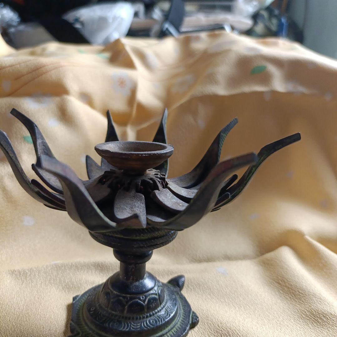 レトロ　蓮の花形開閉式真鍮製キャンドルホルダー　仏具