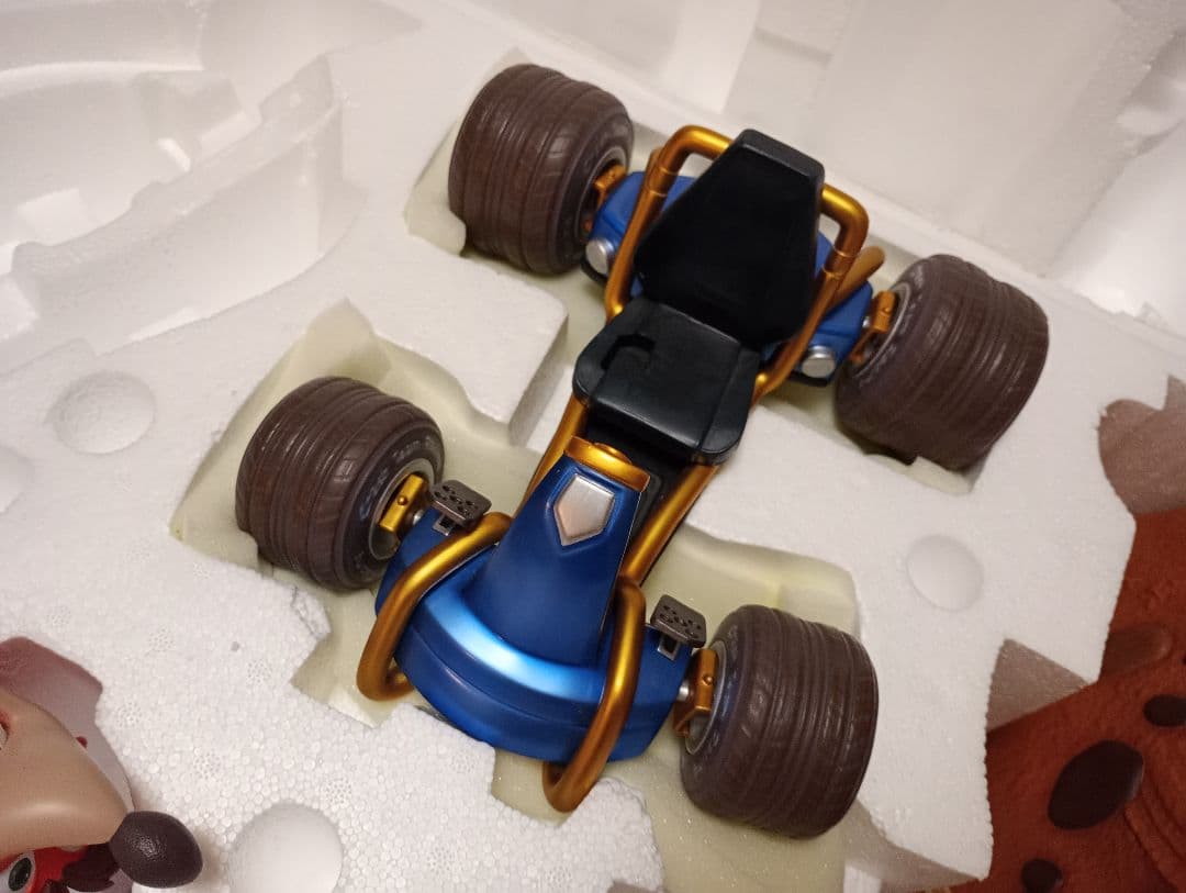 クラッシュ・バンディクー レーシング ブッとびニトロ! 　 スタチュー カート