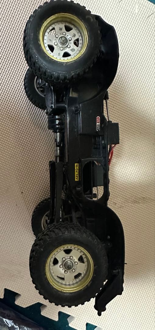 1/10RC XB 4WDオフロードカー 三菱パ ジェロ・メタルトップワイド本体