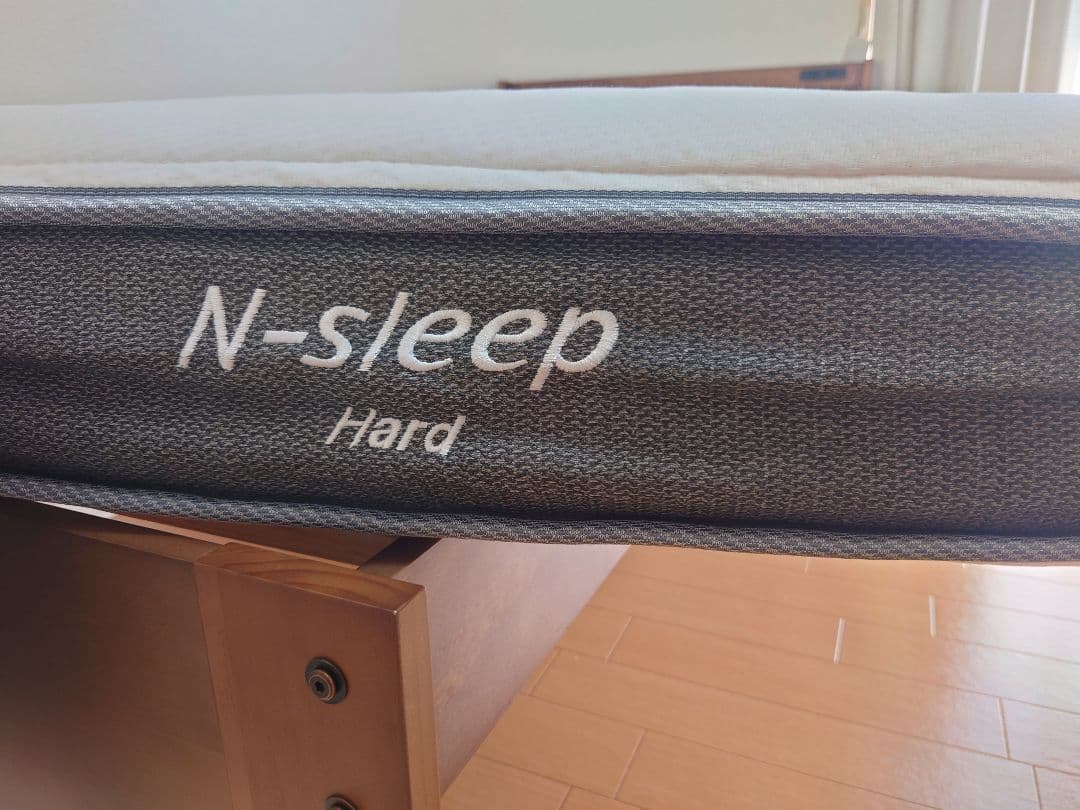 ニトリ　木製シングルベッドフレーム＋マットレス