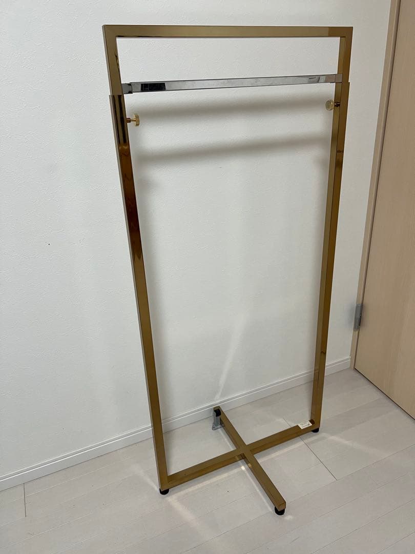 【美品】ヒロタ（株）ゴールド ハンガーラック 高さ調節可能