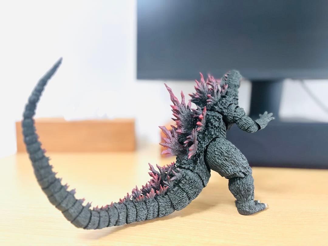 S.H.MonsterArts モンスターアーツ　ゴジラ　2000