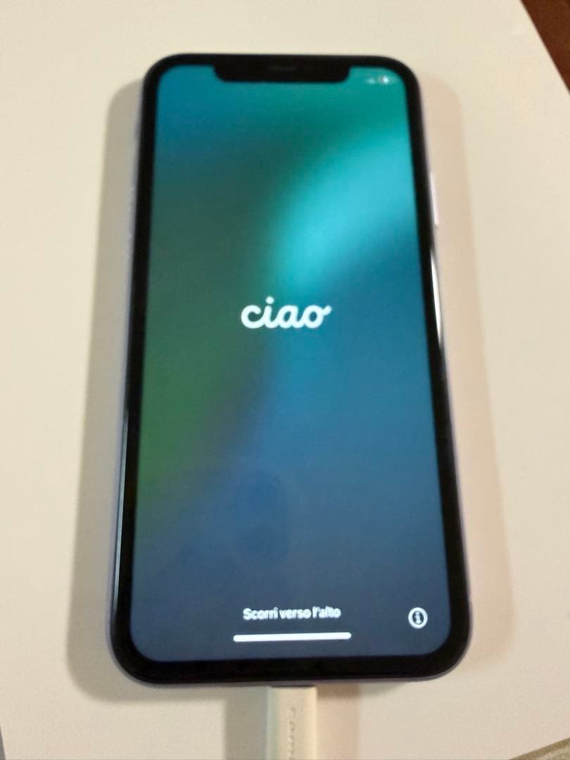 iPhone 11 パープル バッテリー交換済・画面傷無しケース2つ付