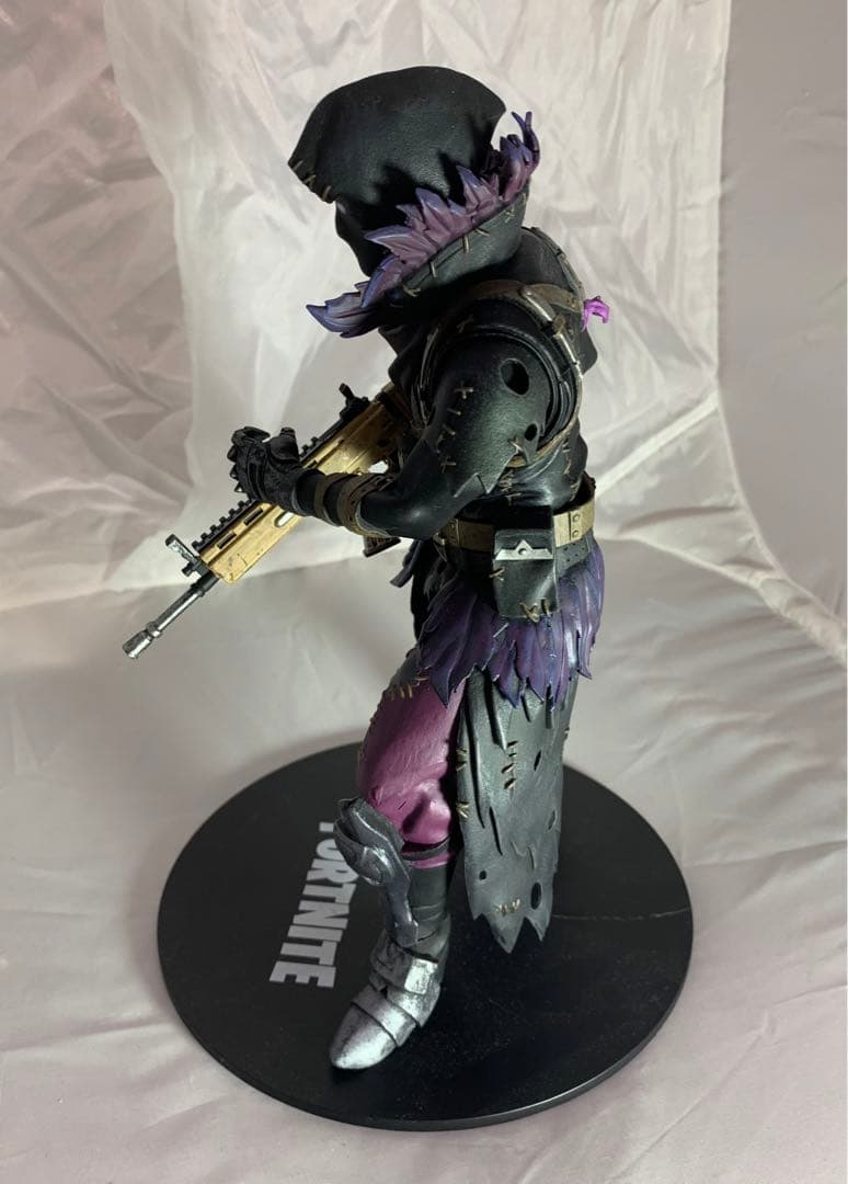 マクファーレントイズ　フォートナイト　レイブン　アクション　フィギュア