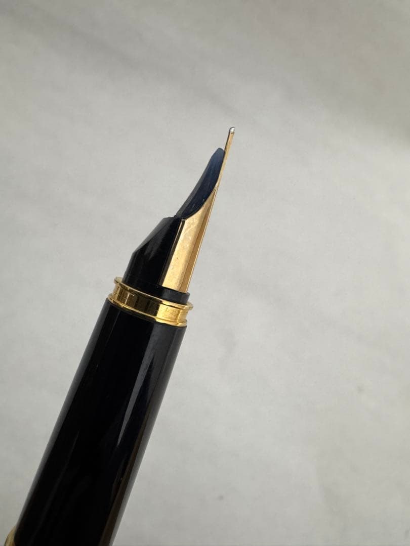 j*n様 パイロット PILOT 万年筆 14K 585 (F)