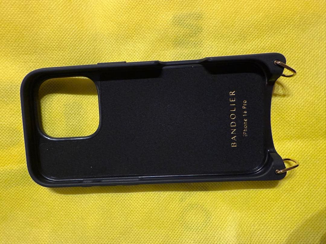 新品同様！BANDOLIER iPhone 16Pro ケース