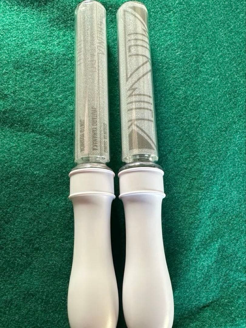 M!LK 公式 カラチェンペンライト 2本