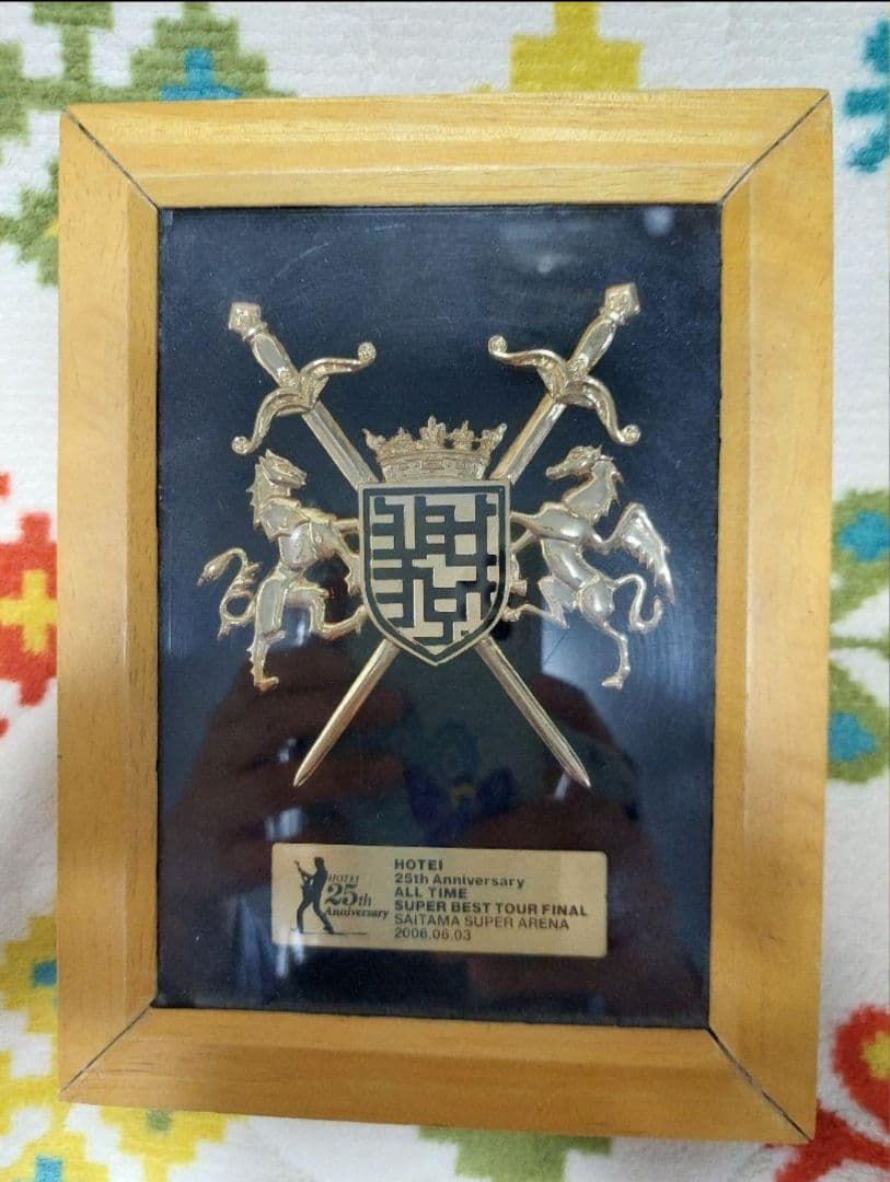 布袋寅泰25th エンブレム