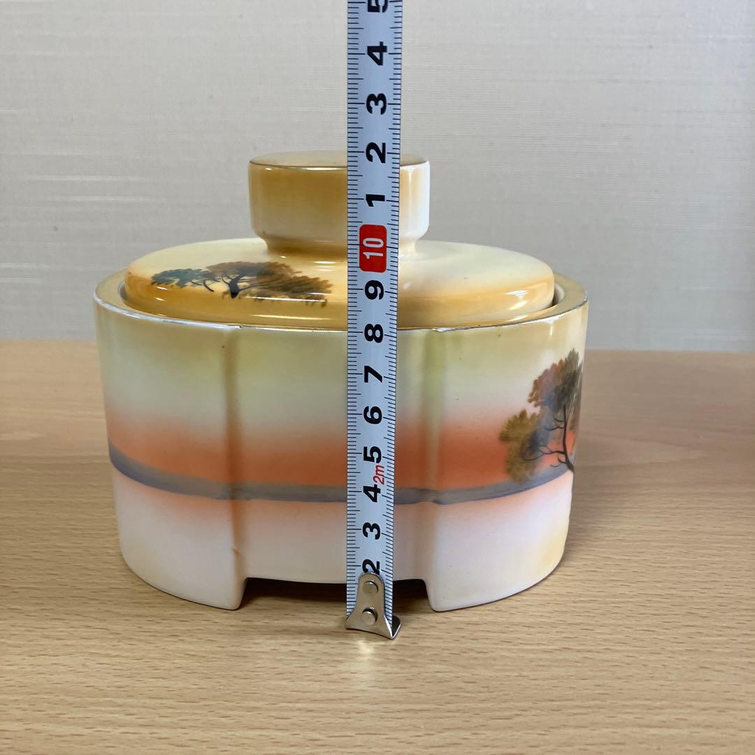 2. オールドノリタケ　蓋つき小物入れ
