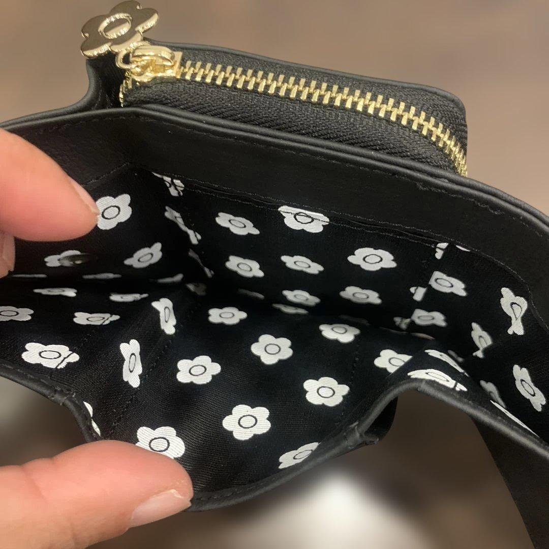MARY QUANT ハートフロート ミニウォレット（ブラック）