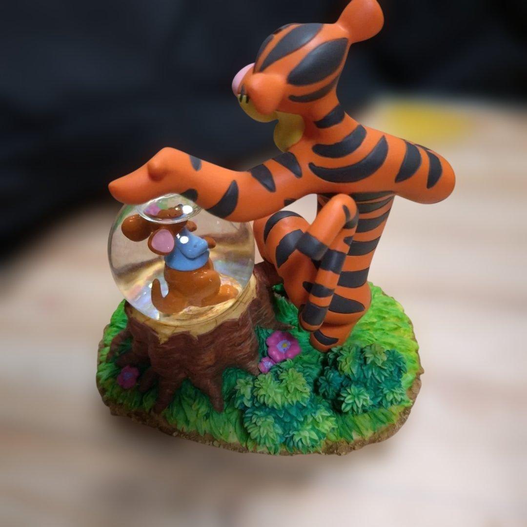 ディズニー くまのプーさん　光るガラスドーム　ティガー&ルー　スノードーム　2点