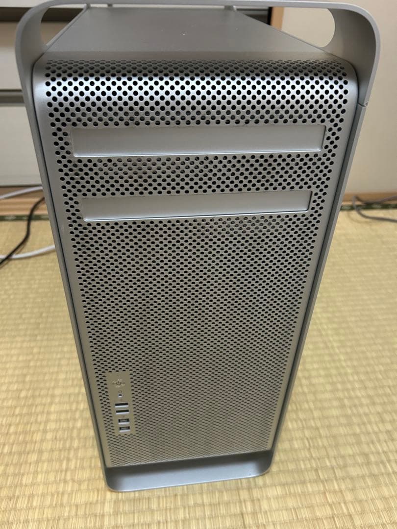 小津 雪ヲ 　Mac Pro (mid 2010) 本体のみ