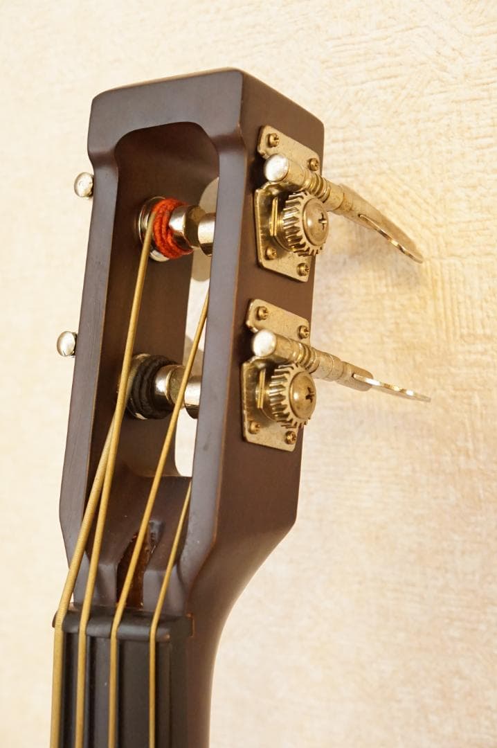 Hallstatt KYB-200 アップライトベース　ケース付き