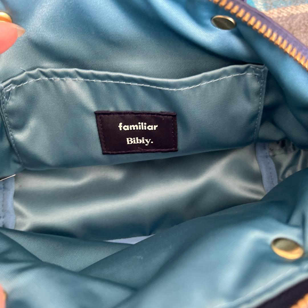 familiar bibiy バッグ　ハンドストラップ付き
